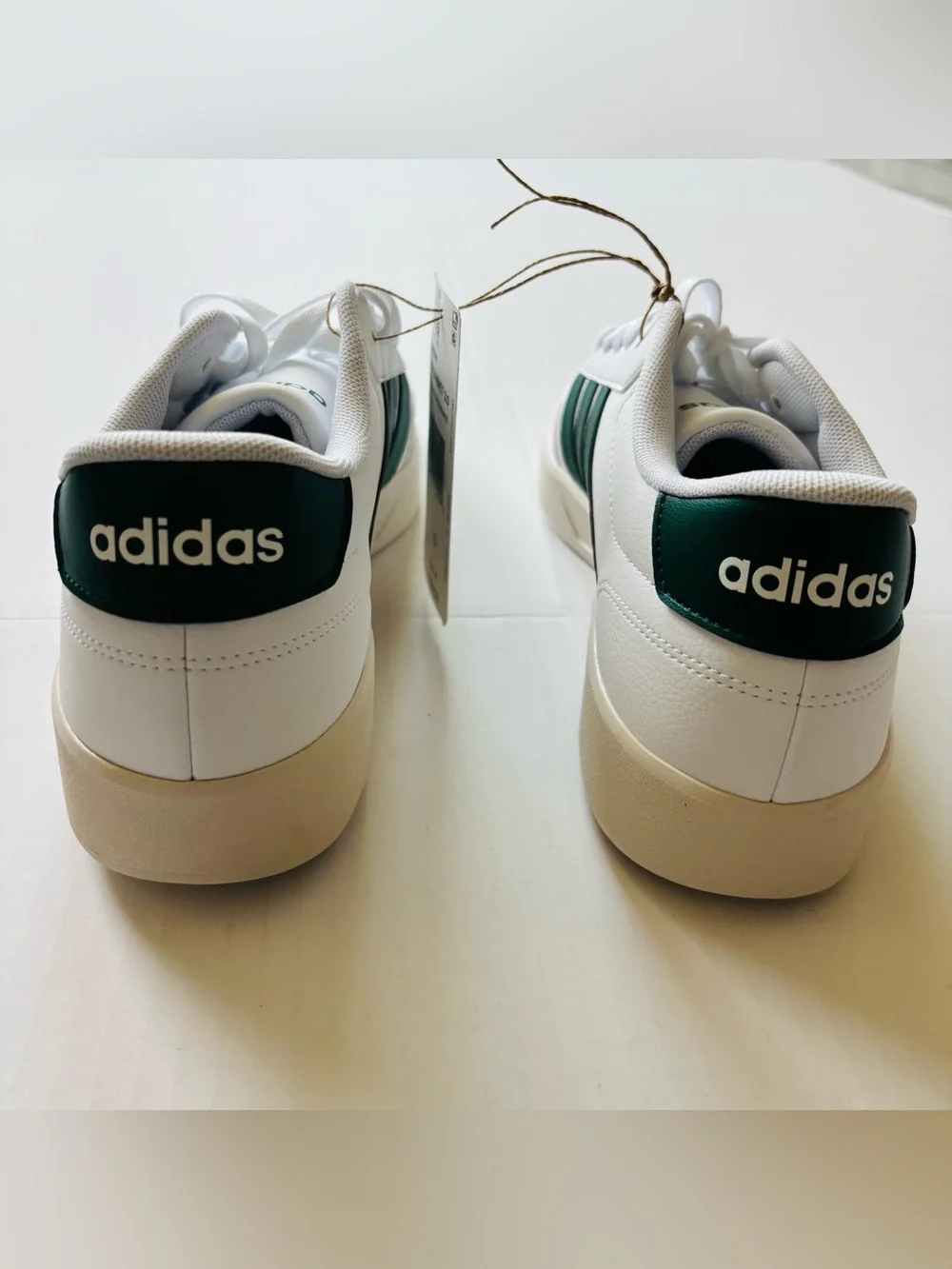 Adidas Breaknet 3.0 White Green Classic Sneakers Men’s Size 10 Style JR3549